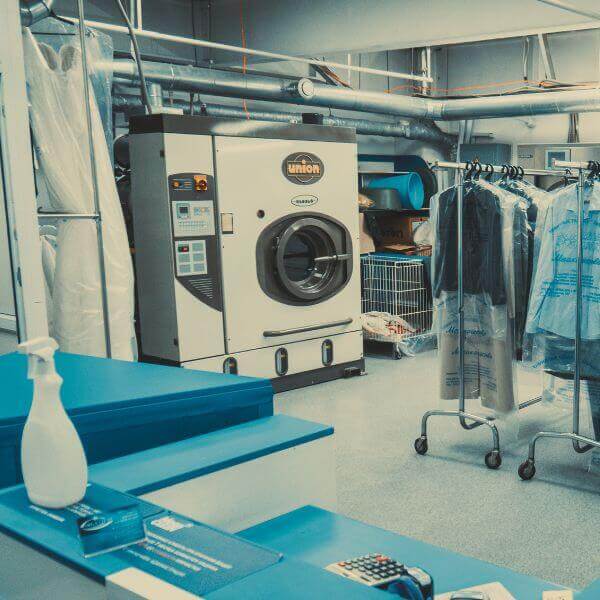 Epoxy flooring for industrial laundries by Epoxy Flooring Guys Perth, made to handle wet areas, trolleys, heat and chemical cleaners without breaking down.